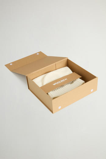 Gift Set with Beanie and Scarf White photo 1 | Woolrich