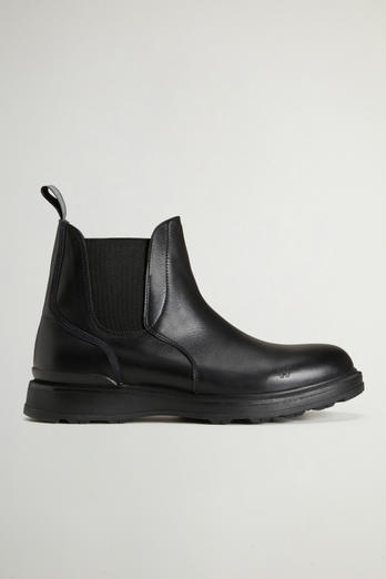 Stone Grove Ankle Boots in Calfskin Leather Black photo 1 | Woolrich